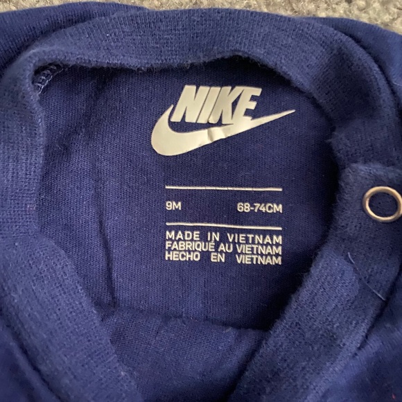 Nike bundle - Picture 3 of 4